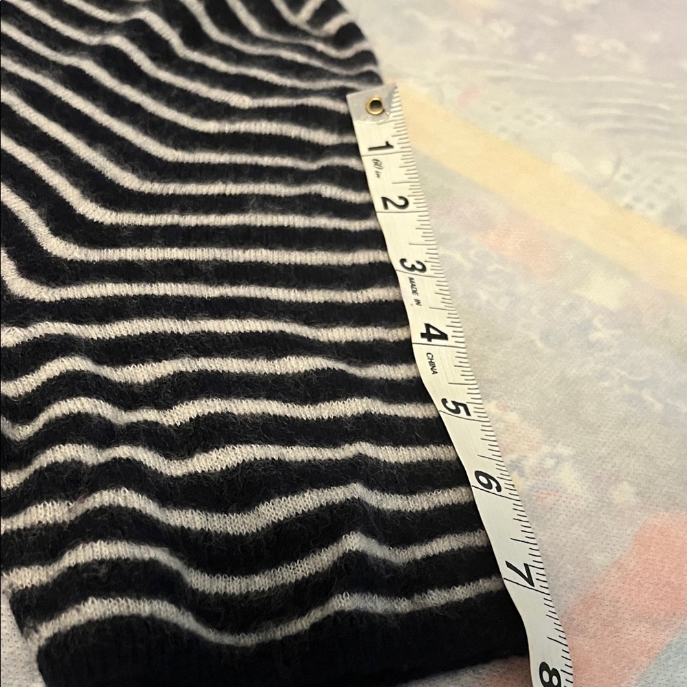 MaxMara short sleeve nautical cashmere Navy and Gray Striped Sweater size small - Picture 6 of 7